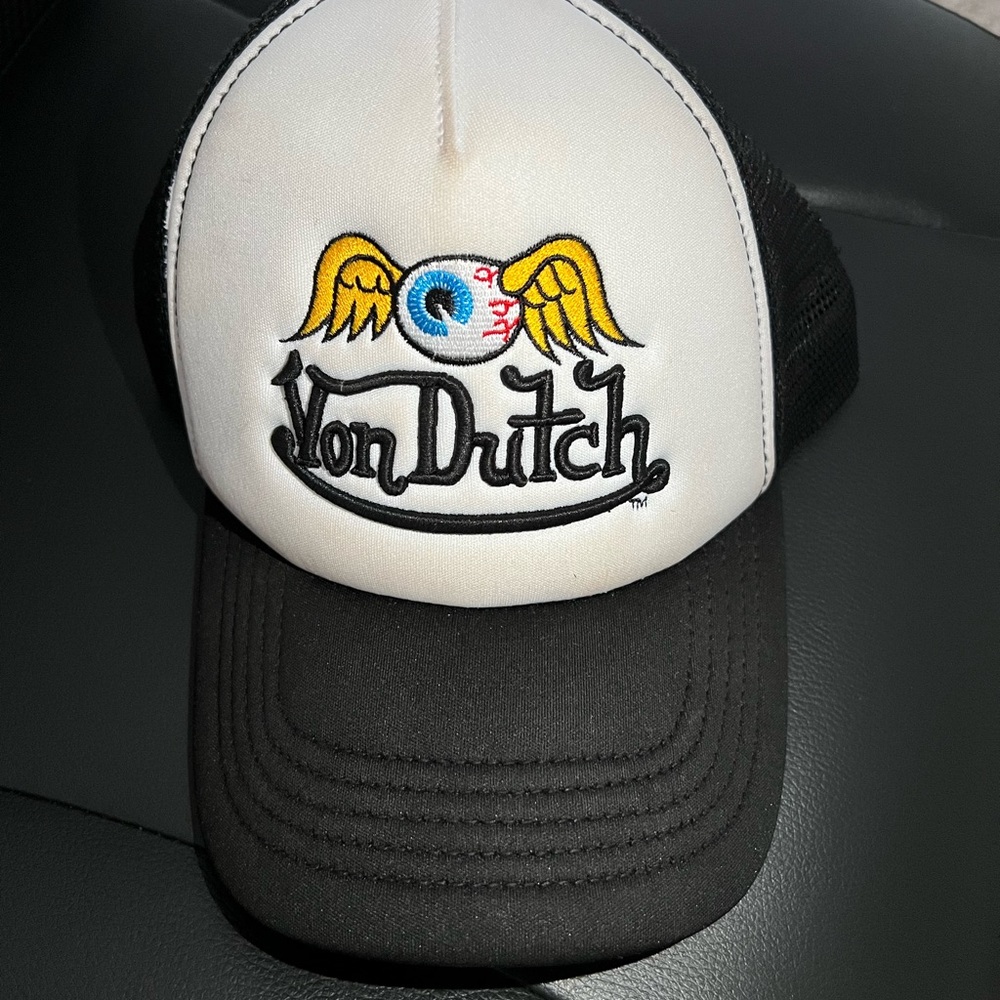 Flying eyeball von dutch trucker hat